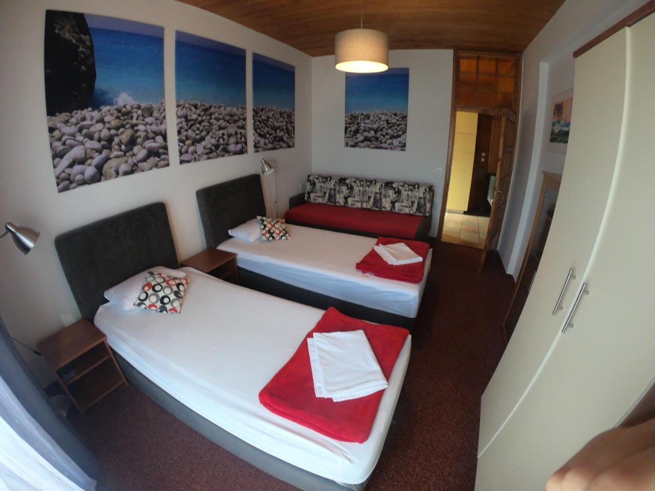 Apartments Myadria Malinska Extérieur photo